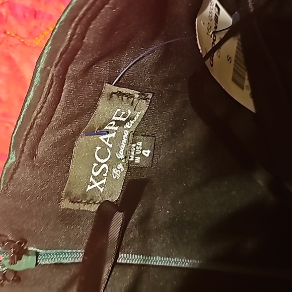 Emerald green tagfeta cocktail dress size 4 - Picture 3 of 6